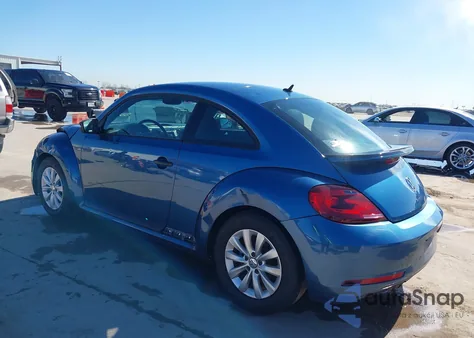 2018 Volkswagen Beetle 2.0T Coast/2.0T S из США, поврежденный, VIN 3VWFD7AT4JM709722